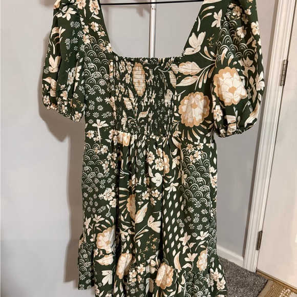Sugarlips Green Floral Dress with Puff Sleeves size M - Picture 3 of 6